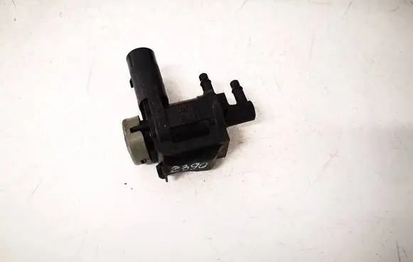 Audi A6 S6 C5 4B Turbo solenoid valve 1J0906283C
