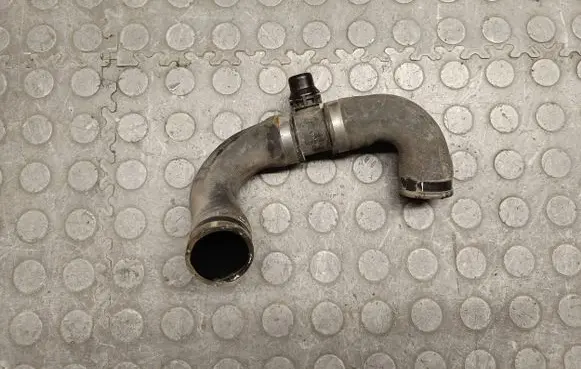 BMW X5 F15 Engine coolant pipe/hose 7590702 8645479