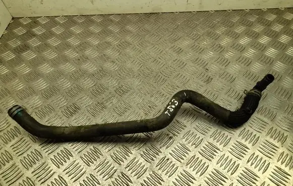Engine coolant pipe/hose