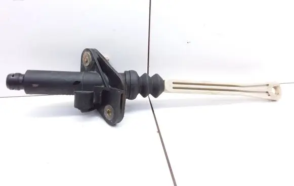 Volvo S70 V70 V70 XC Clutch slave cylinder KG1955TP01