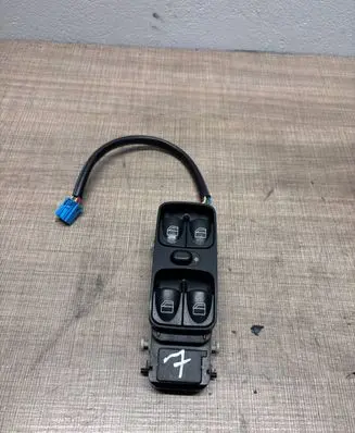 Mercedes-Benz C W203 Electric window control switch A2038218051 501810