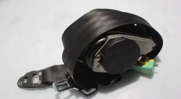Porsche Cayenne (9PA) Front seatbelt 560981601