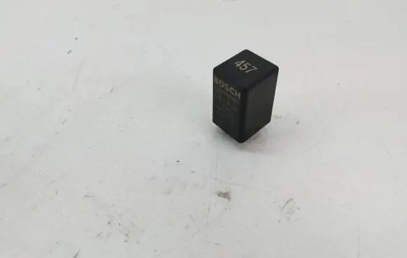 Audi Q5 SQ5 Glow plug pre-heat relay 0281003032 038907281b