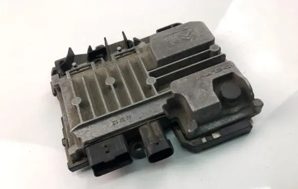 Peugeot 2008 I Other control units/modules 9810858280