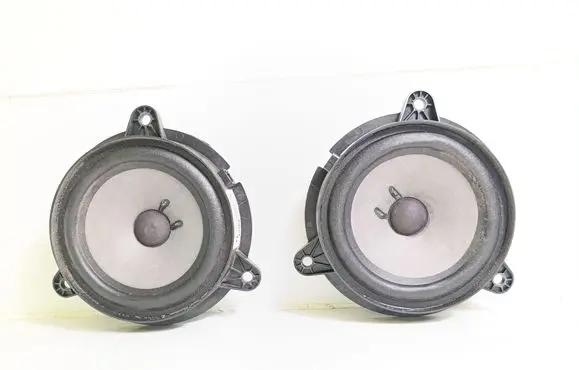 Nissan Qashqai+2 Front door speaker 281567Y300
