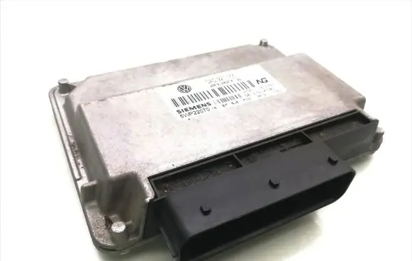 Volkswagen Touareg I Engine control unit/module 0AD927755L 5WP22070