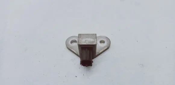 Nissan Qashqai+2 Airbag deployment crash/impact sensor