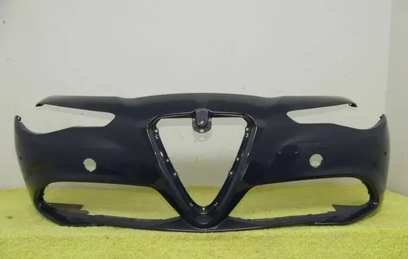 Alfa Romeo Giulia Front bumper 50556562