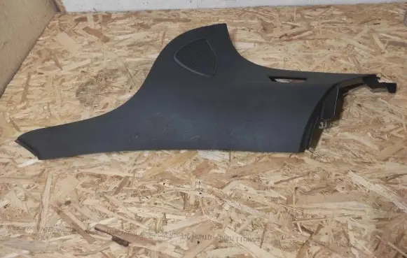 Mercedes-Benz GLC X253 C253 (D)pillar trim (top) A2536902425