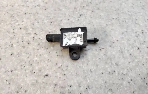 Mercedes-Benz E A207 Airbag deployment crash/impact sensor A2079056902