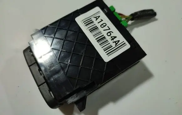 Windscreen/window heater switch