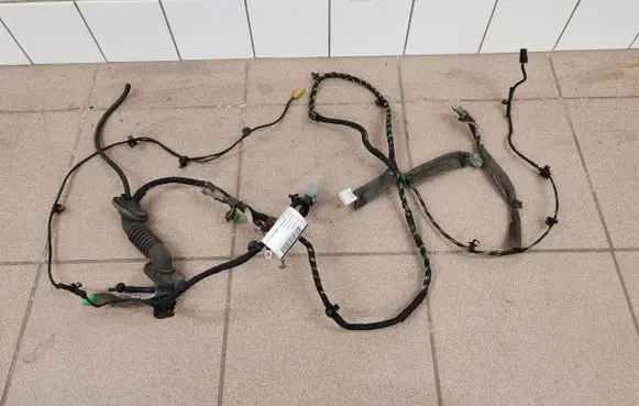 Volvo V50 Tailgate/trunk wiring harness 30737652