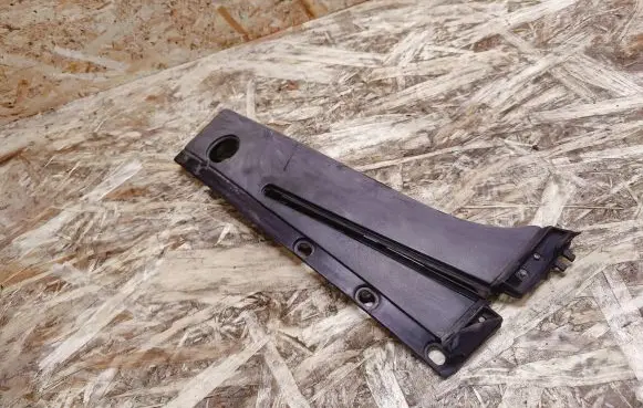 Nissan 240ZX, 280ZX, 300ZX Seat belt trim 8090630P00