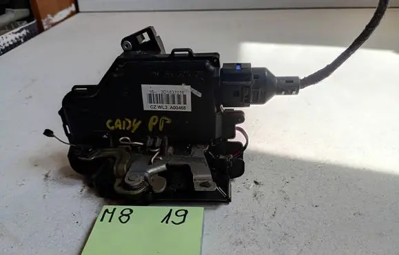 Volkswagen Caddy Front door lock 1212123