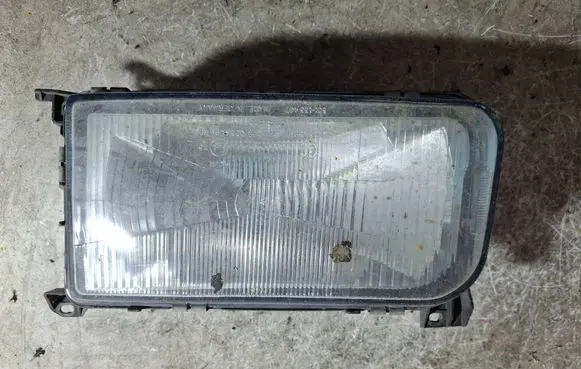 Volkswagen PASSAT B3 Headlight/headlamp 301133467
