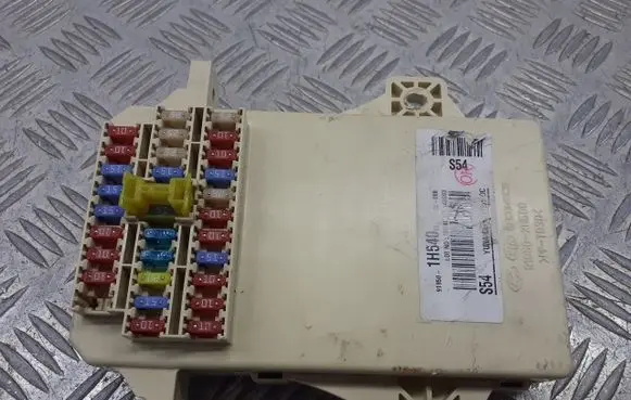 KIA Ceed Fuse box cover 91950-1H540
