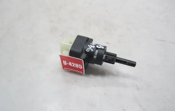 Audi A4 S4 B6 8E 8H Clutch pedal sensor 