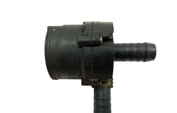 Ford Mondeo MK V Water pump DG9318D473BD