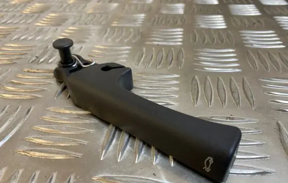 Opel Astra K Engine bonnet (hood) release handle