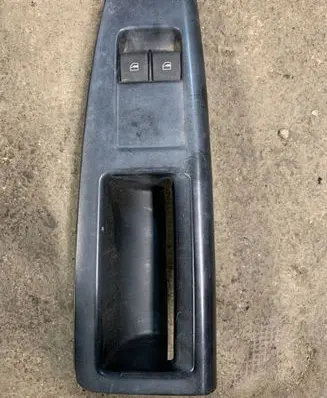 Volkswagen Polo Electric window control switch 6Q1867171