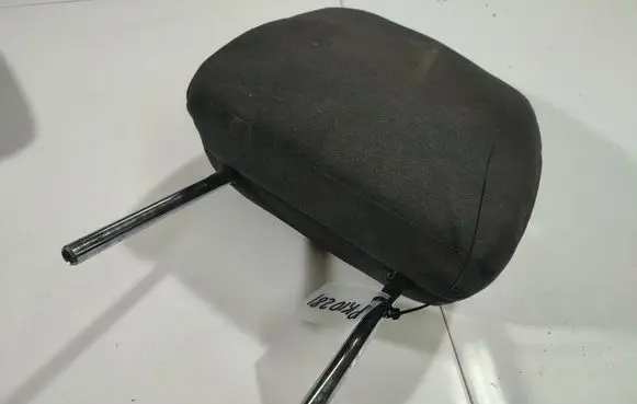 Nissan Tiida C11 Front seat headrest 
