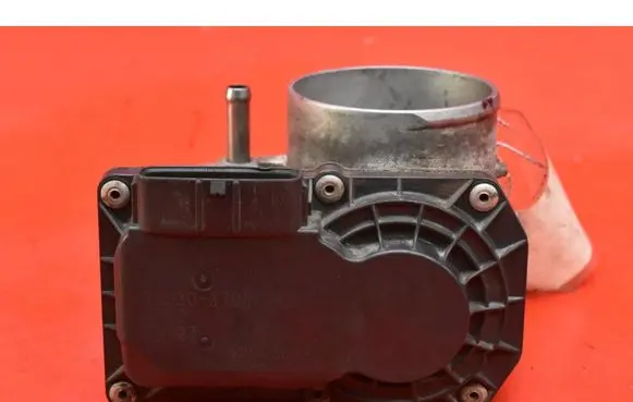 Toyota Prius (XW30) Throttle body valve 2203037060
