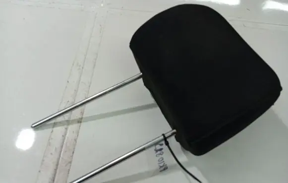 Subaru B9 Tribeca Front seat headrest 