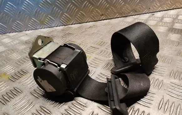 BMW 3 E90 E91 Middle seatbelt (rear) 7074926