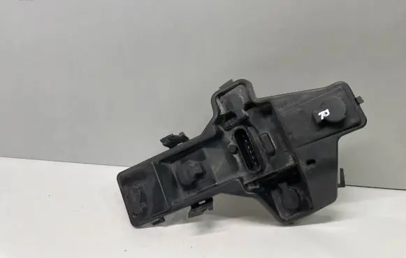 Volkswagen Touran I Tail light bulb cover holder 1T0945258D