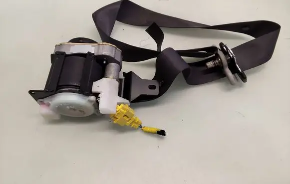 Honda Civic Front seatbelt 040854040854
