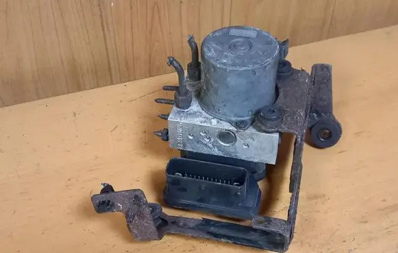 KIA Soul ABS Pump BE6003K506