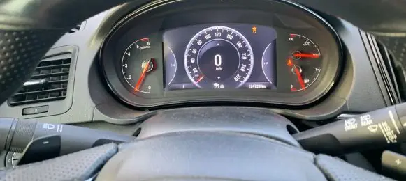 Opel Insignia A Speedometer (instrument cluster) 39060822