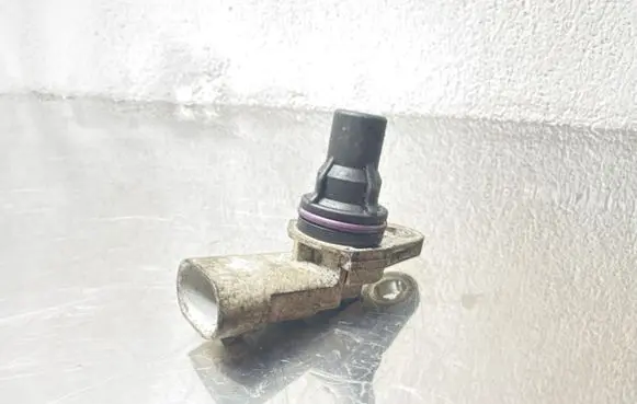Opel Corsa C Camshaft position sensor 55216241 A377