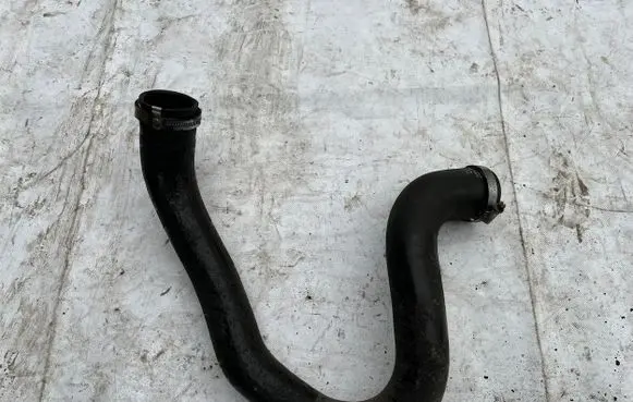 Citroen C4 II Picasso Intercooler hose/pipe 9689034680
