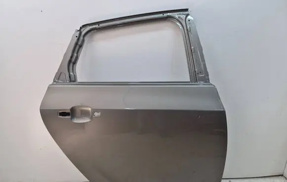 Opel Astra J Rear door 