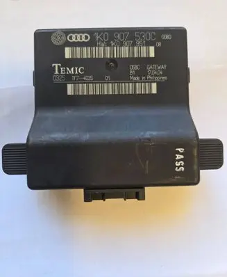 Volkswagen Golf V Gateway control module 1K0907530C 1K0907951