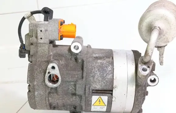 Hyundai Ioniq Air conditioning (A/C) compressor (pump) CA600CWGAA03