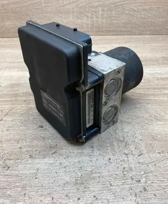 BMW 5 E60 E61 ABS Pump 6768910 0265234136