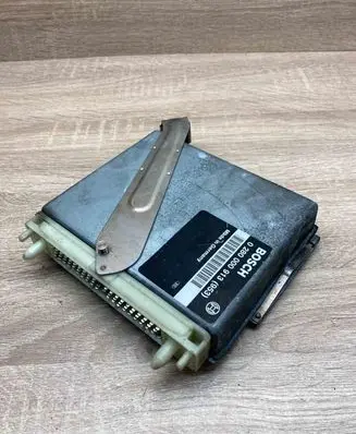 Volvo 850 Engine control unit/module ECU 0280000913 P09146179