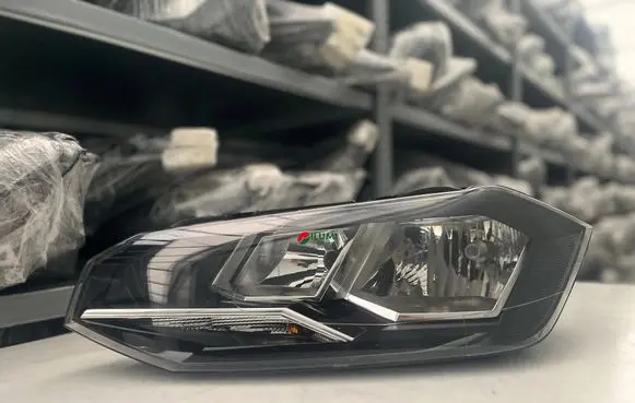 Volkswagen Polo VI Headlight/headlamp 2G1941006