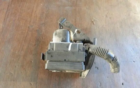 Ford Fiesta ABS Pump L1BC2B373AC