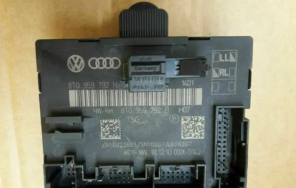 Audi A4 S4 B8 8K Door control unit/module 8T0959792N 8T0959792B