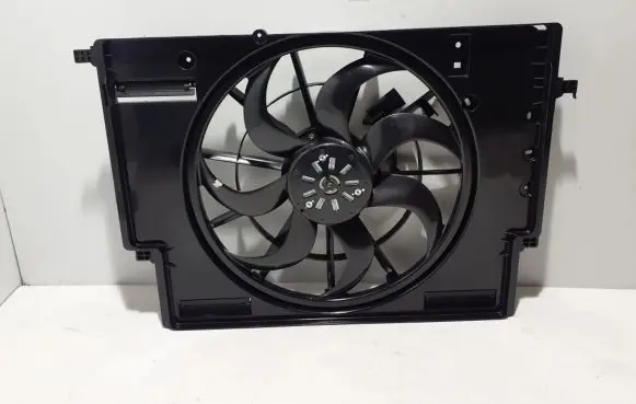 Radiator cooling fan shroud