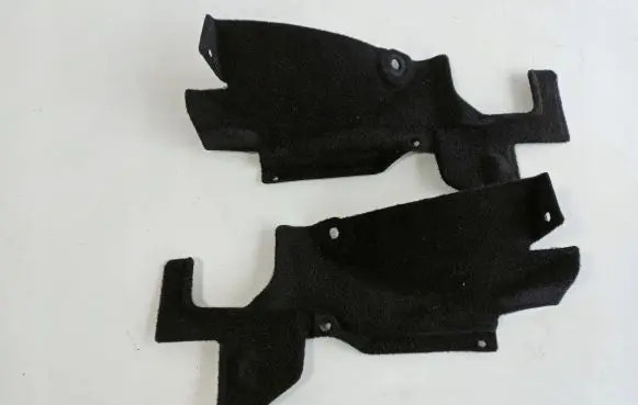 Maserati Ghibli Fender end trim 6700195070