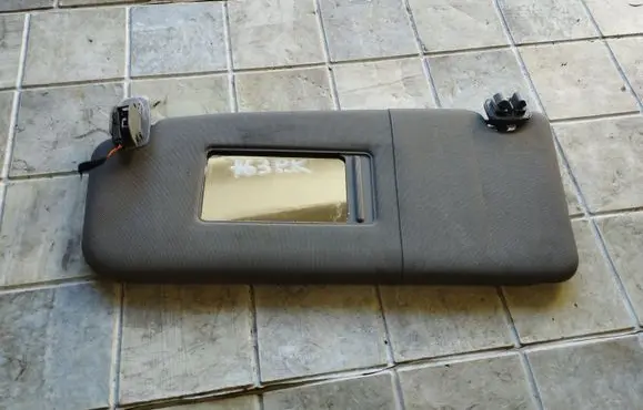 Audi A6 S6 C5 4B Sun visor 4B0857551
