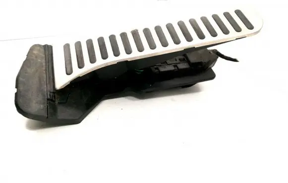 Audi TT TTS Mk2 Accelerator throttle pedal 1K2723503LQ
