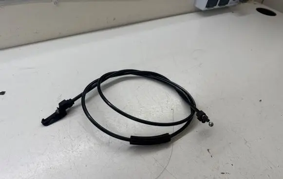 Volkswagen Multivan T5 Engine bonnet/hood lock release cable 7H1823530A