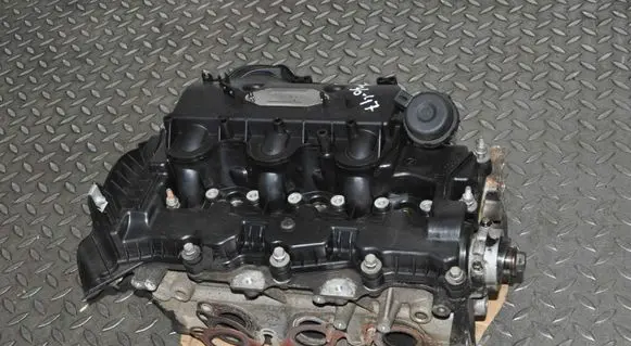 Jaguar S-Type Engine head 4R8Q6090AH