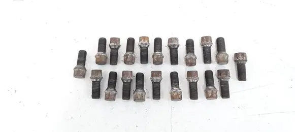 Volkswagen Bora Nuts/bolts 