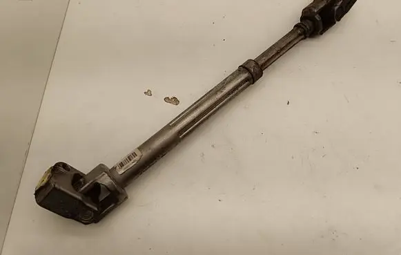 Jeep Grand Cherokee Steering column universal joint P05057539AD